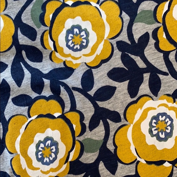 Loft Tee🍁Bundle & Save! - Picture 3 of 3